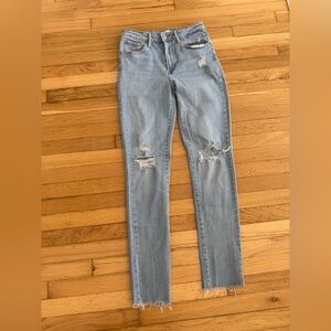 Levi’s 721 High Rise Skinny Distressed Light Blue Jeans Size 27
